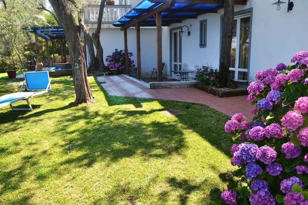 Giovanna Hotel 2*